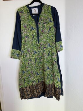 Nida Azwer White Label Green Botanical Bird Print Pakistan Dress M